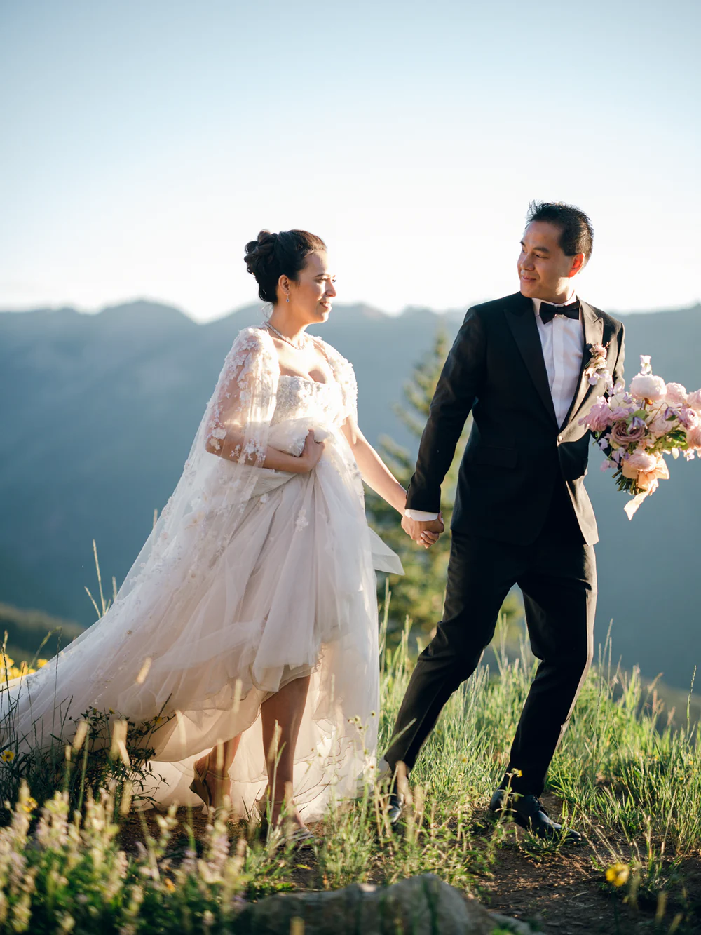 REFINED x Caroline Tran 胶片级调色LUT预设套装色彩层级婚礼LUTs预设插图6