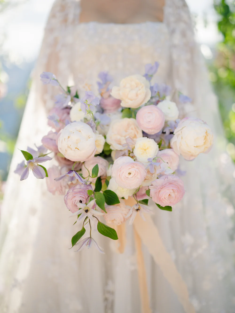 REFINED x Caroline Tran 胶片级调色LUT预设套装色彩层级婚礼LUTs预设插图1