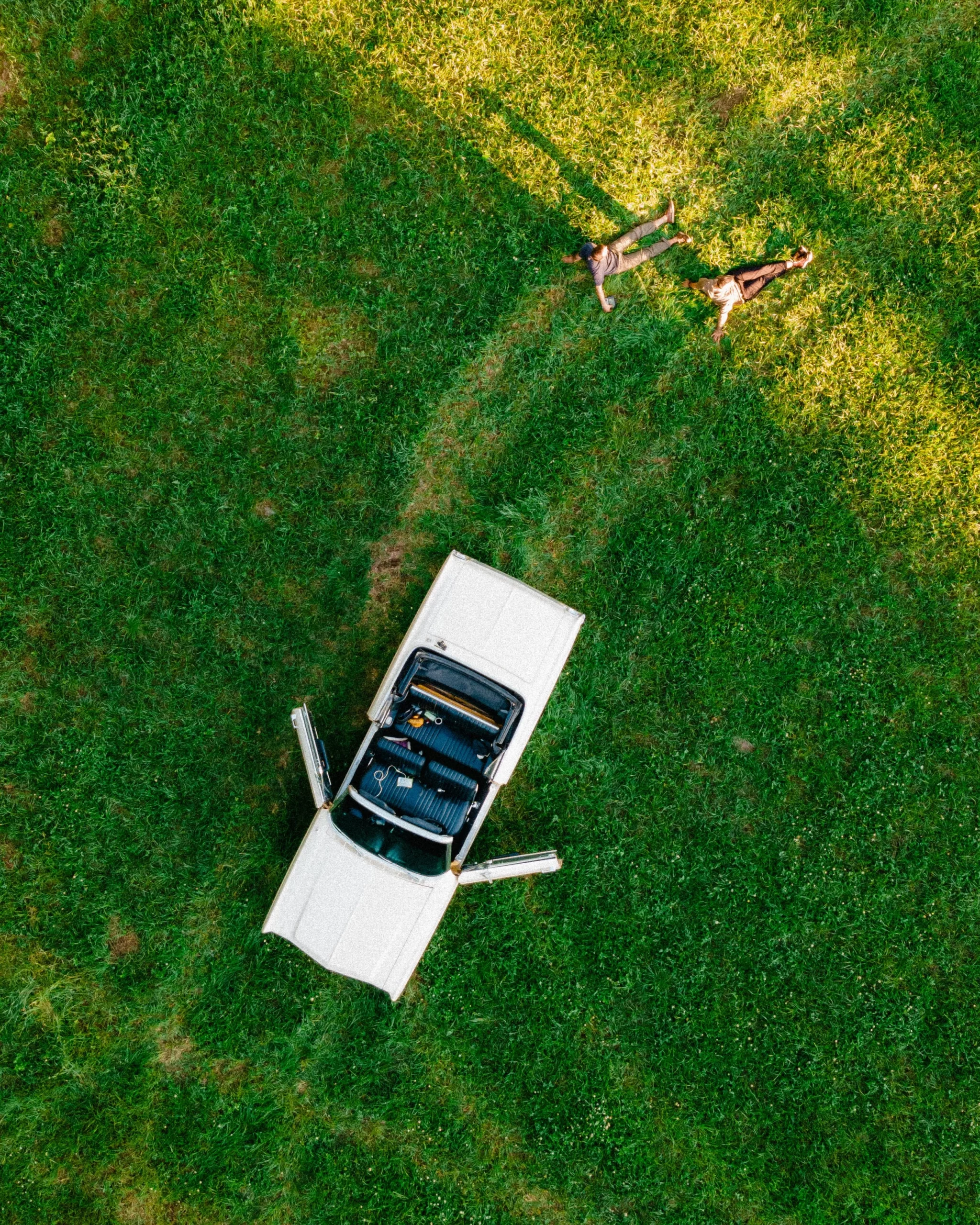 Linus Bergman模拟胶片Lightroom预设合集包含55款胶片风格效果插图3